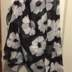 White poppy print avenue scarf